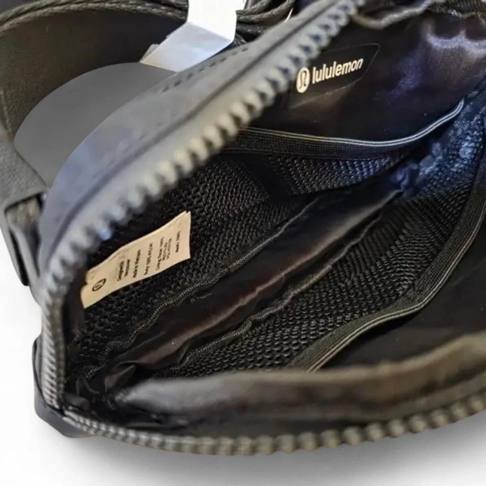 Lululemon Everywhere Belt Bag‎ black 🖤
